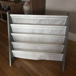 Kids Book Shelf