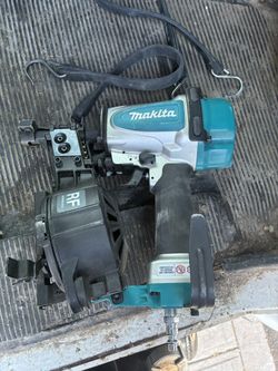 Makita Roofing Nail Gun 