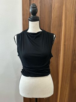 Black Sleeveless Draped Crop Top