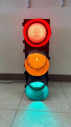 Mc CAIN TRAFFIC SUPPLY TRAFFIC LIGHT FOR MAN CAVE