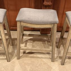 Barstool in Natural/ Seat stool/