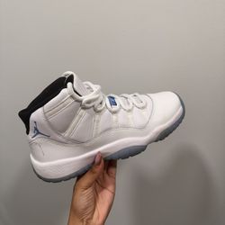 Air Jordan 11 Retro 'Legend Blue 