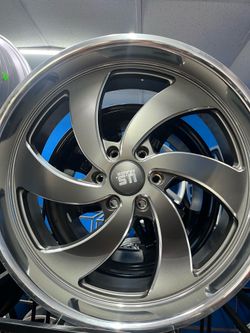 Grey US Mags Wheels – 24" Chrome Lip Premium Style
