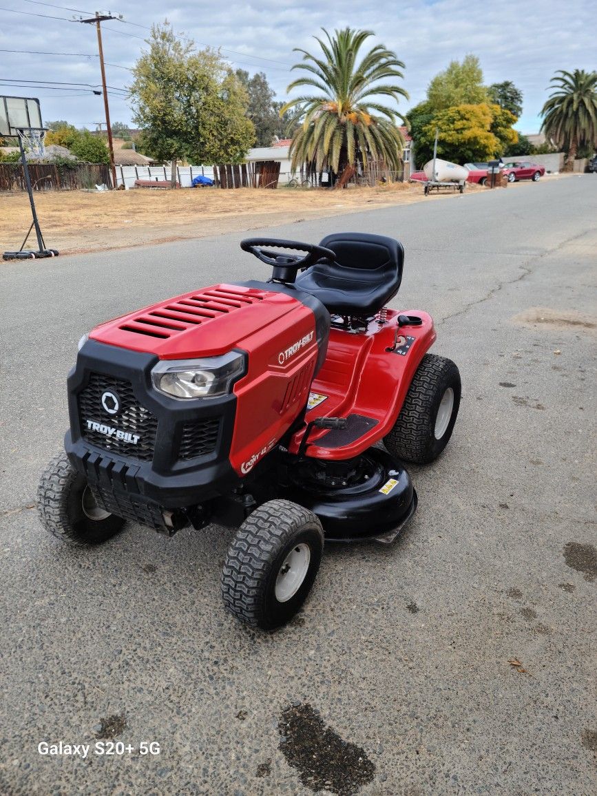 Pony 42" 7-speed Manual Drive Gas Front Engine Ridgid Lawn Tractor