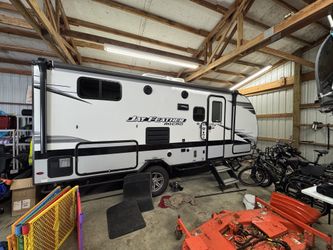 Jayco Jayfeather Micro 199mbs 19ft Trailer