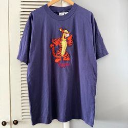 Vintage Disney TIGGER Embroidered Purple T-shirt Sz XL
