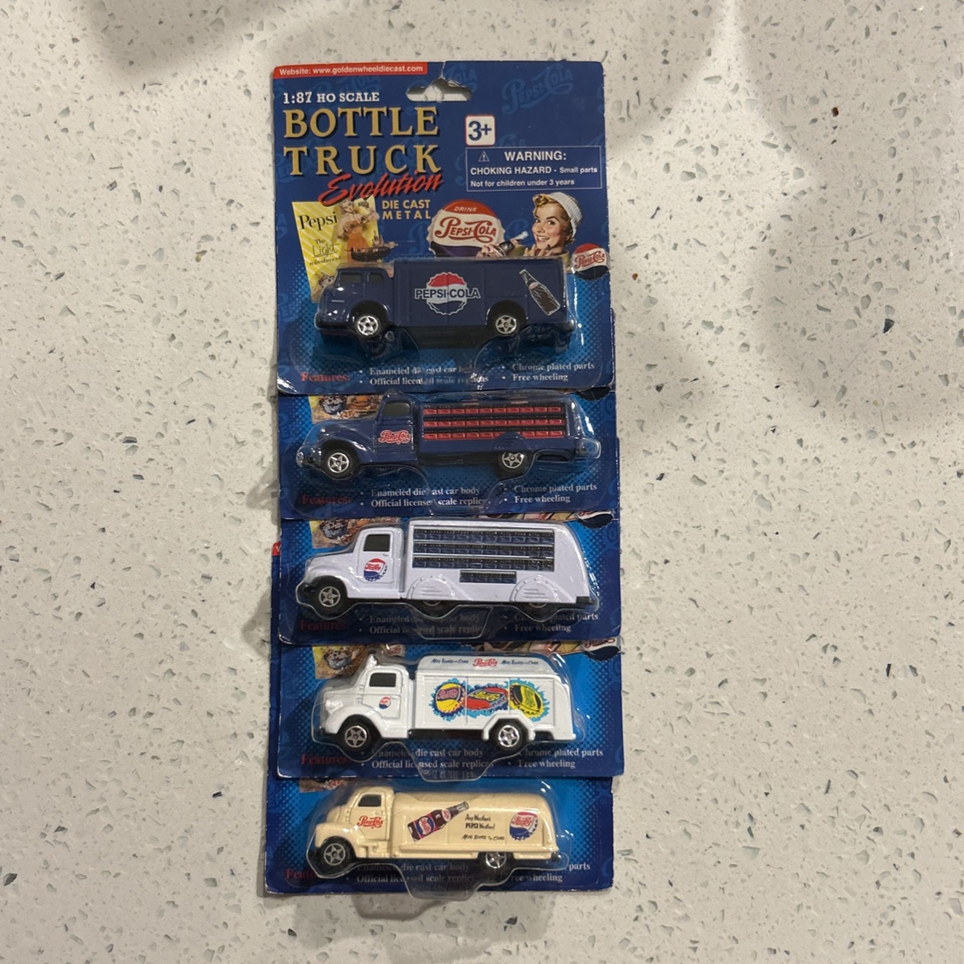 1:87 Pepsi Bottle Truck Evolution Complete Set of Five