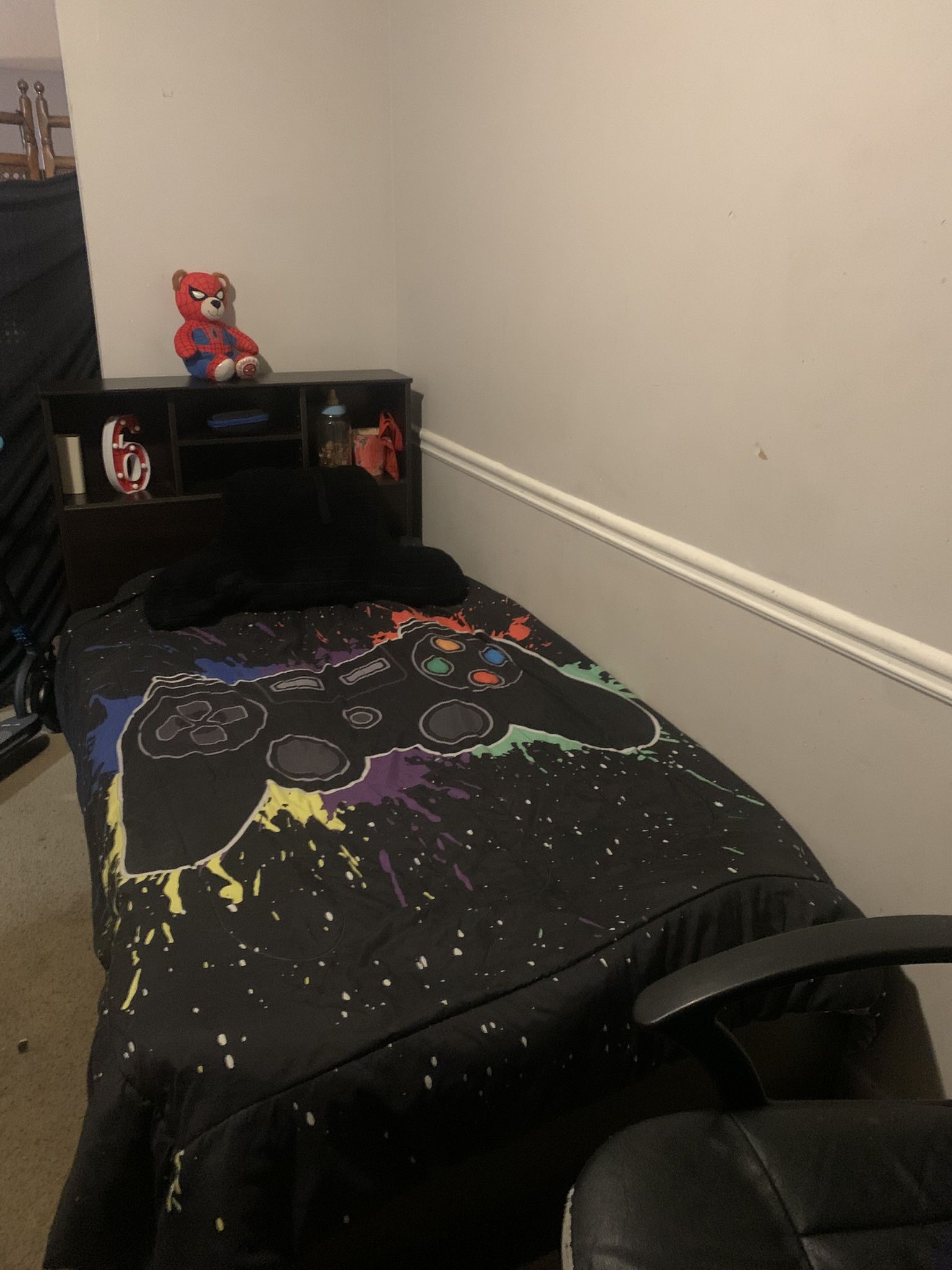 Twin Bed