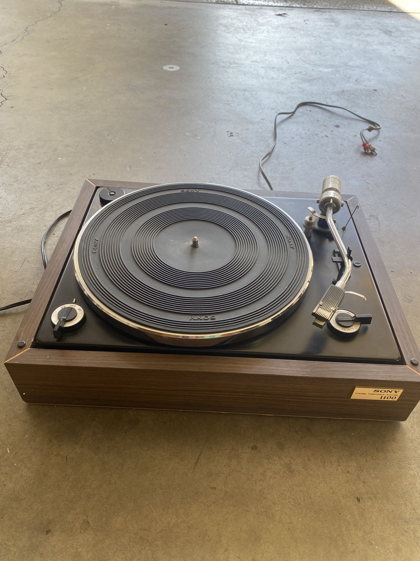 Sony 1100 Turntable Vinyl Record Player Vintage