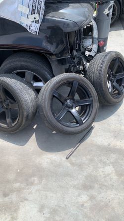 Srt 5spoke wheels oem