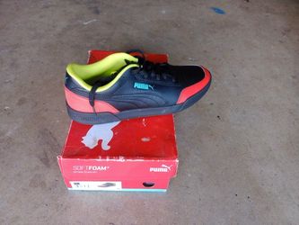 Semi-new Puma Sneakers 