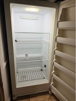 Frigidaire FFFH20F2QWC - White Freezer