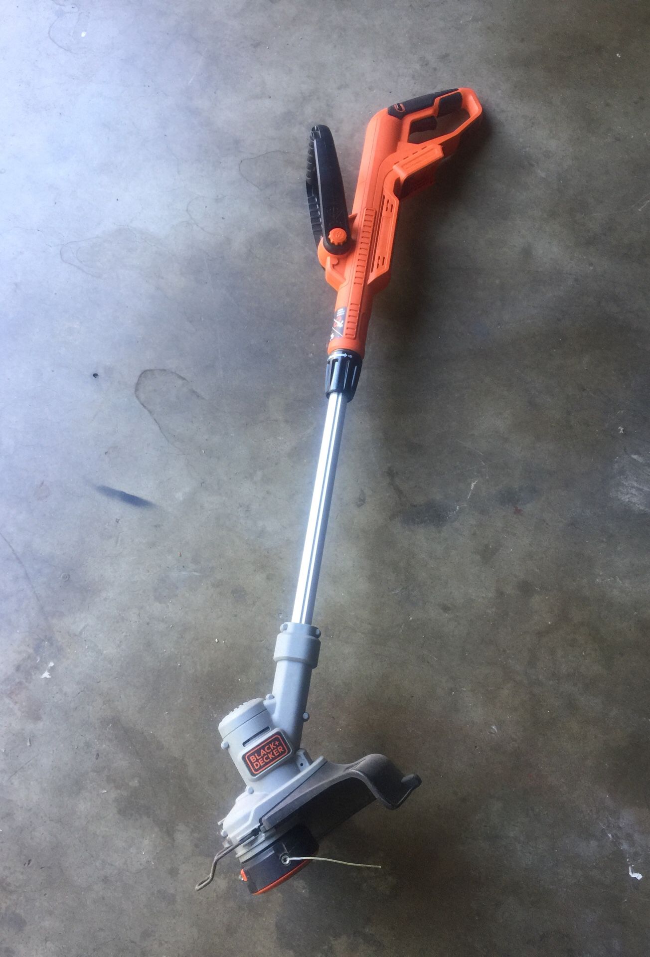 Weedeater line trimmer cordless