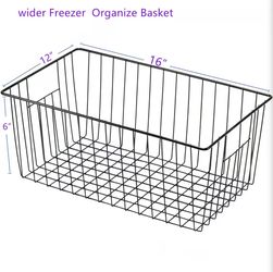Wire metal basket, 2 items