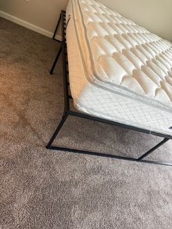 Everything must go