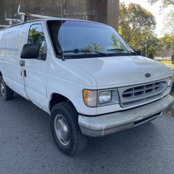 1999 Ford E-250