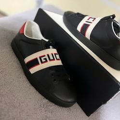 Original Men Gucci Shoes Size 10
