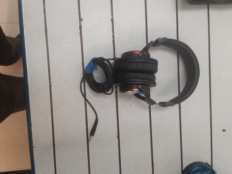 Scarlett Studio Headphones Hp60 Mk3