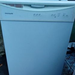 Frigidaire Dishwasher 