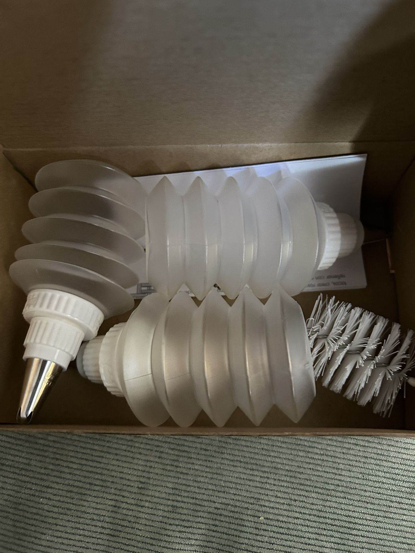 Pampered Chef Bottle Sets.