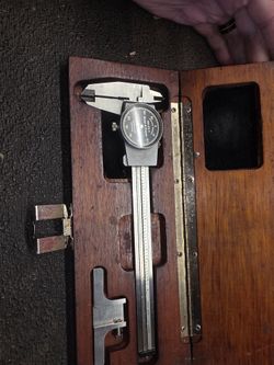 Brown and sharp black face 6 inch micrometer