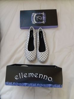 Ellameno White polka dot slippers