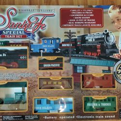 Eztec Santa Fe Special Train Set – 54 piece set