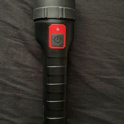 Snap on flashlight