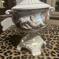 Capodimonte Porcelain Pedi stood Candy Dish With Lid