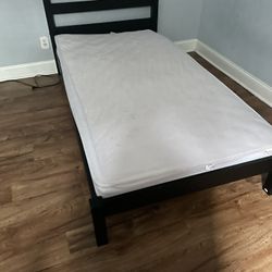 XL Twin Size Bed 