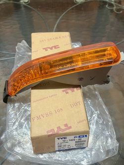 Honda Accord Left Turn Signal Light - New In Box