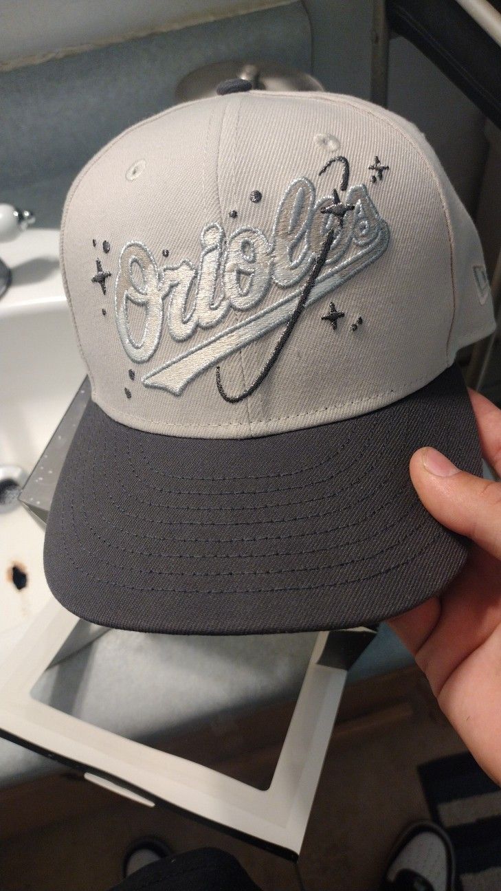 Capsule Hat