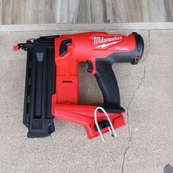 BRAD NAILER 18GA MILWAUKEE TOOL ONLY