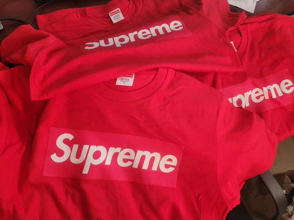 Brand New Supreme Logo T-shirts Low Price 