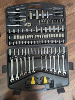 Stanley 145 mechanic tool kit