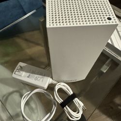 Linksys Velop MX5300 Tri-Band AX5300 Mesh WiFi 6 Router Experience Unmatched Connectivity with the Linksys Velop MX5300!