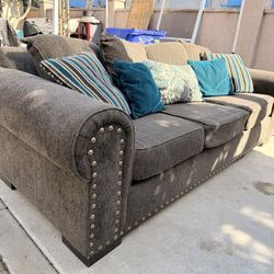 Living Room Set. Sofa And Loveseat.