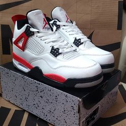 Jordan 4 Retro 