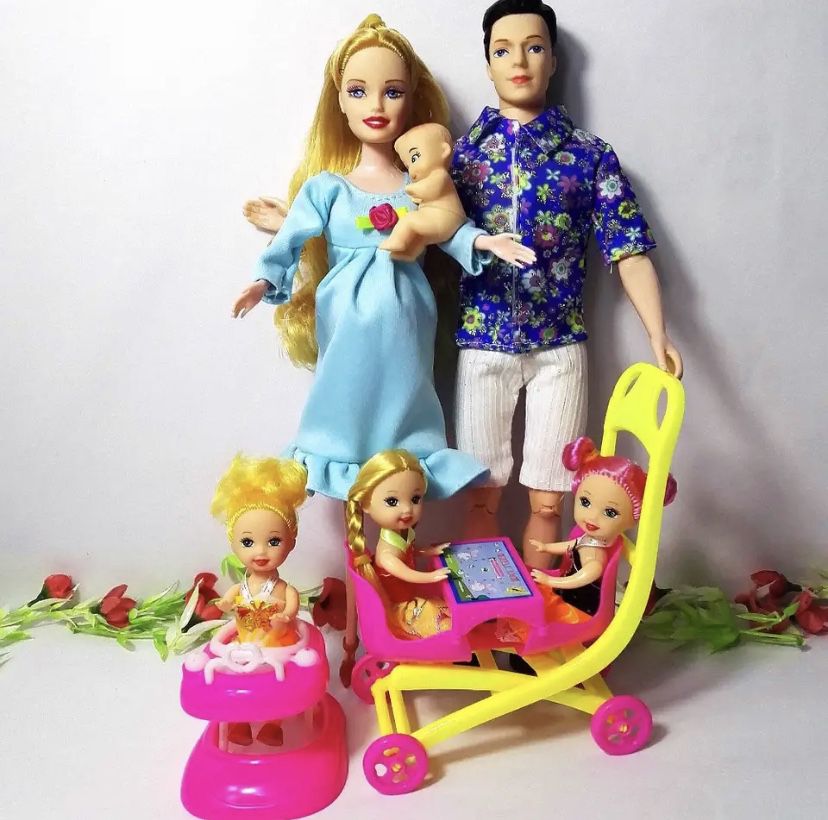 Girls Toys Family 6 People Dolls Barbie 1 Mom/1 Dad/3 Little Kelly /1 Baby Son/1 Baby Walker/1 Baby Carriage for Pregnant Barbie suits   Please check 