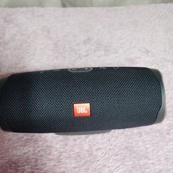 JBL CHARGE 4