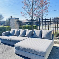 Free delivery 🚚Cozy l Shape Gray Couch