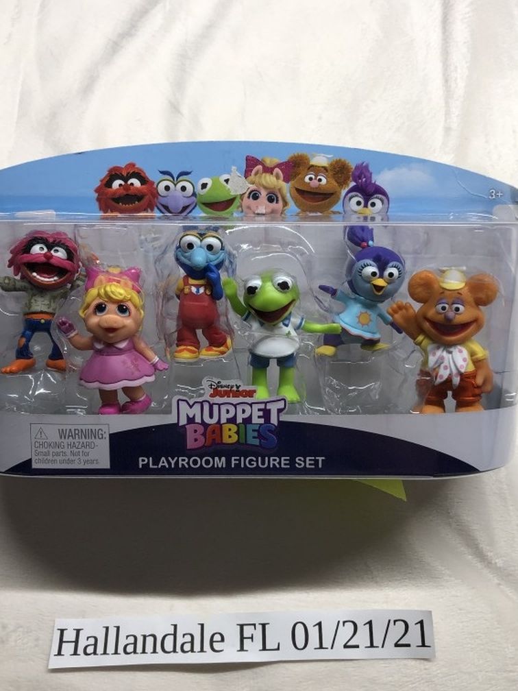NEW Muppet Babies Playroom Figure Set - Comes with 6 figures