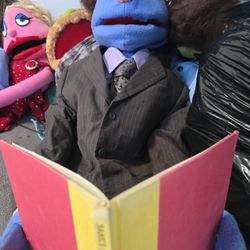 Muppet Style Puppets Need Gone Asap 