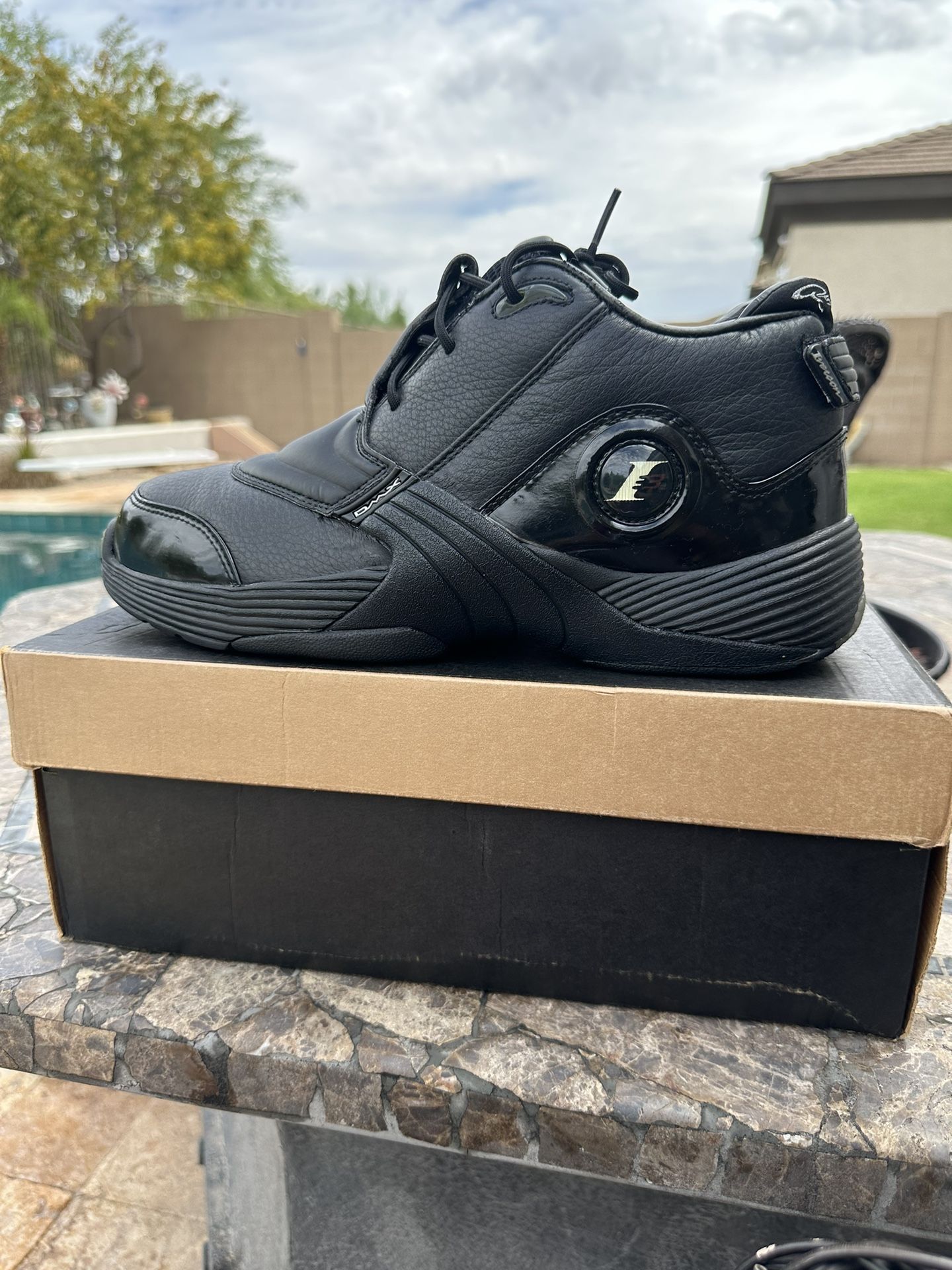 Reebok Answer 5 OG All Black Men's 10 (Pre Owned)
