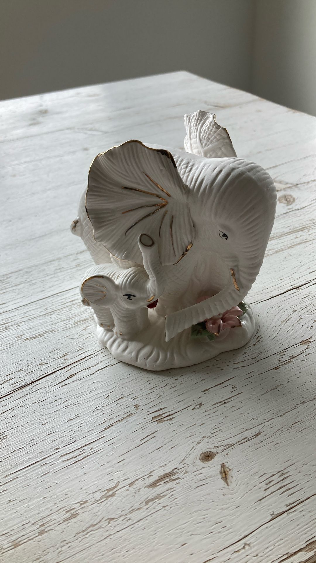Mother And Baby Elephant Statue