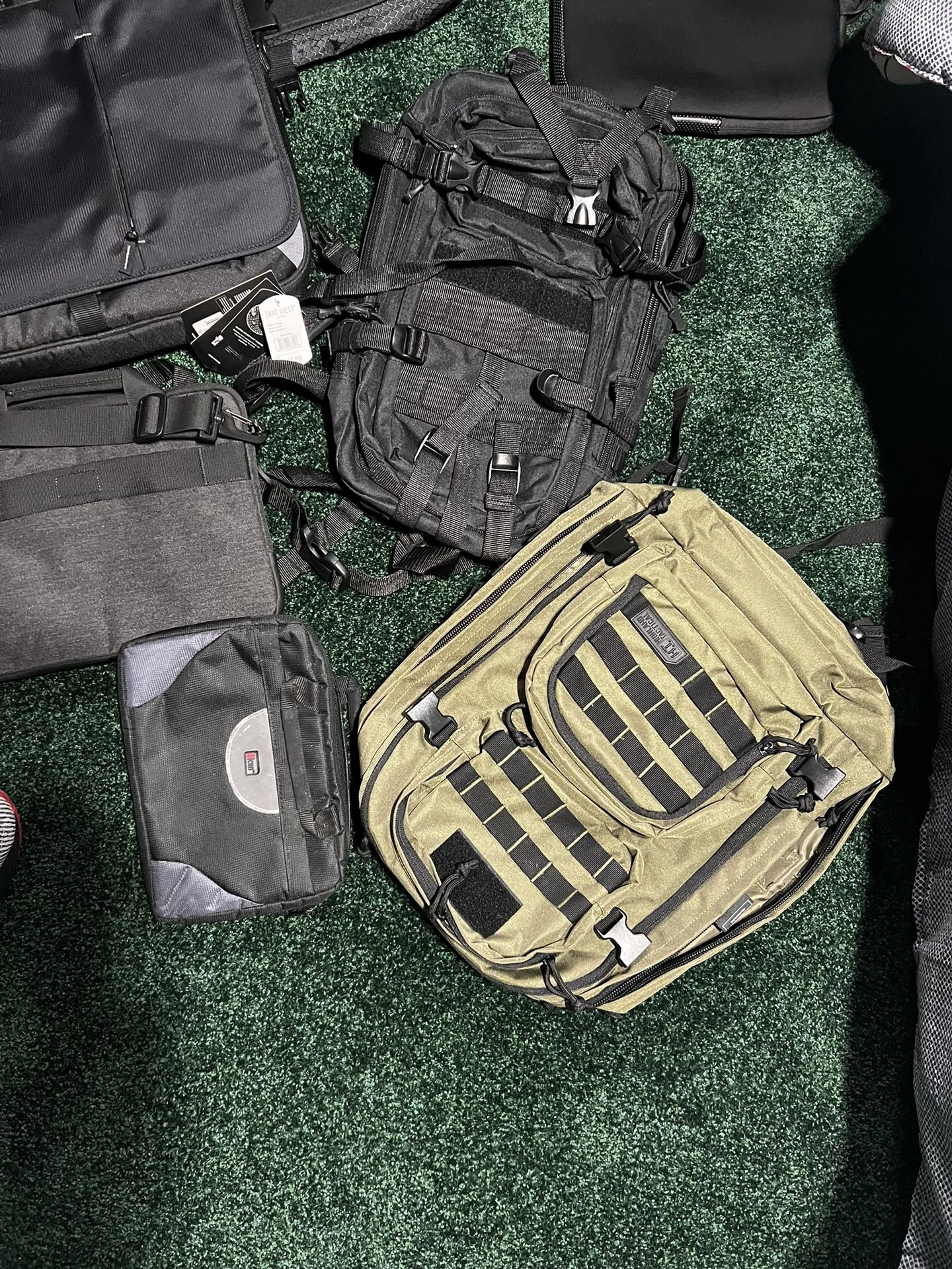 Backpacks, messenger, bags, leather, portfolios, easier for professionals, New, tell me what kind then I’ll give you more photos, start at $49