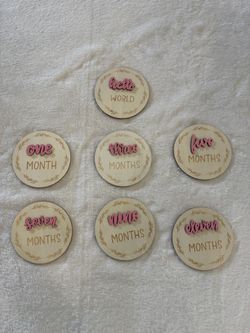 Baby Girl Double-Sided Wood Milestone Signs for Photos/Photography