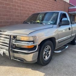 1999 4.3L V6 Chevy Silverado 1500 Single Cab Short bed 
