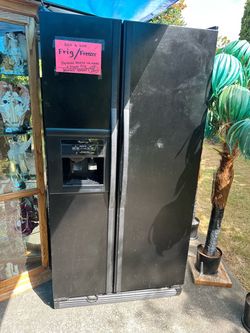 Whirlpool Black Side-by-Side Refrigerator with Ice Maker
