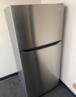 Deal: Frigidaire Stainless Top Mount Refrigerator — Very clean